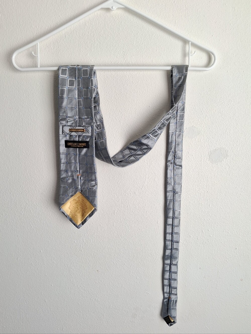 Donald Trump Signature Collection Silk Silver Gray Grid Pattern Men's Tie